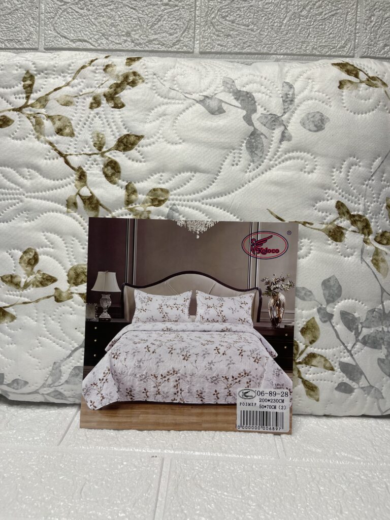 Покривало на ліжко Koloco наволочками вєтка