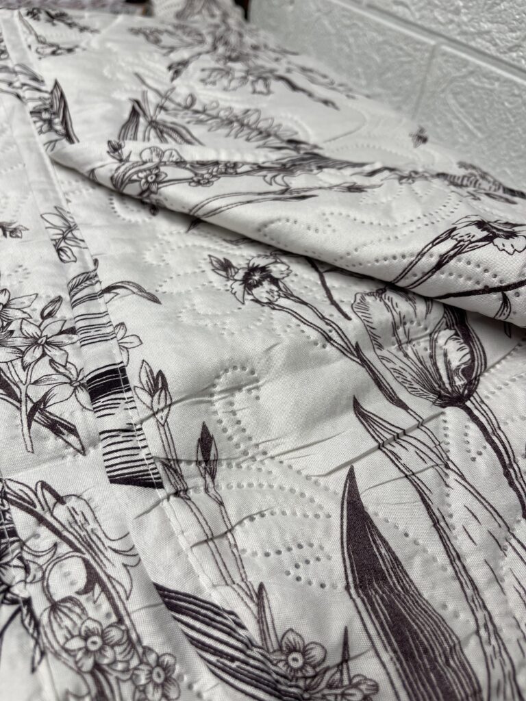 Покривало на ліжко Koloco наволочками мімоза