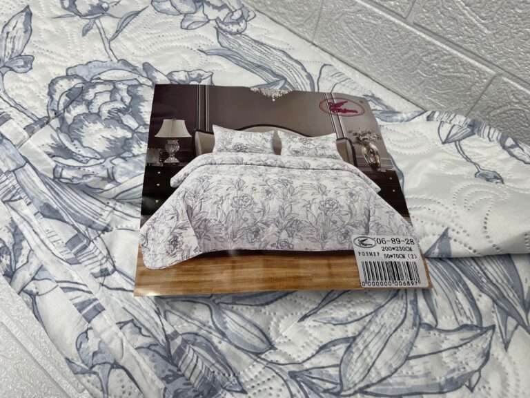 Покривало на ліжко Koloco наволочками блакитні сни